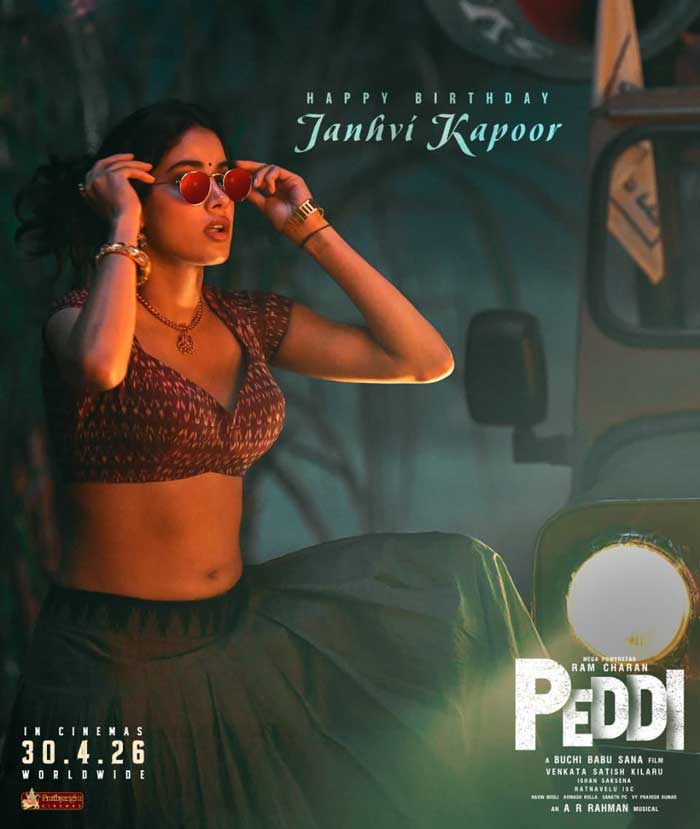 Janhvi Glamours Look From Peddi