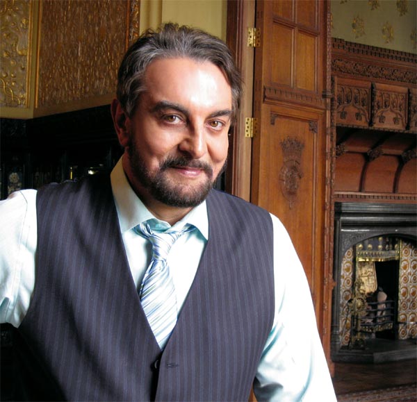 Kabir Bedi Compares Present Cinema Business Trend With 1990