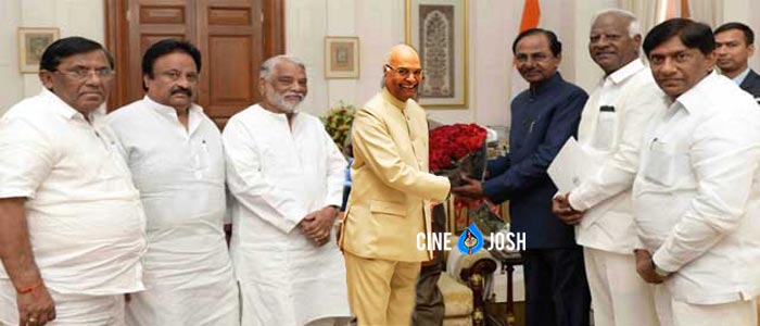 KCR meets President at Rashtrapati Bhavan