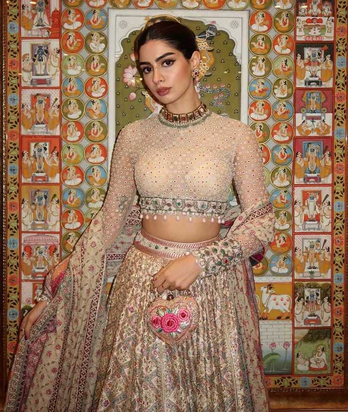 Khushi Kapoor in Mom 2