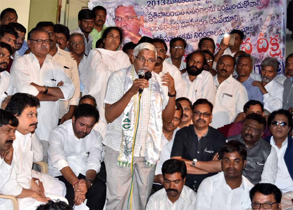 Kodandaram’s protest foiled, JAC chief vows to fight for farmers rights