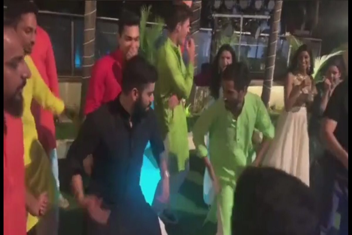 Kohli dances to Pushpa's song