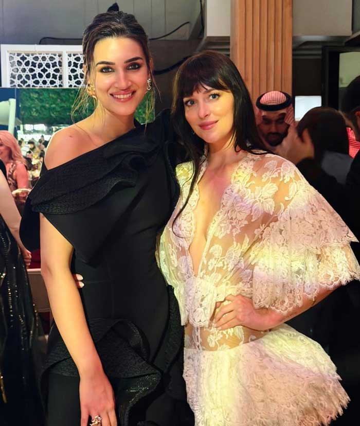 Kriti Sanon spotted with Hollywood actresses