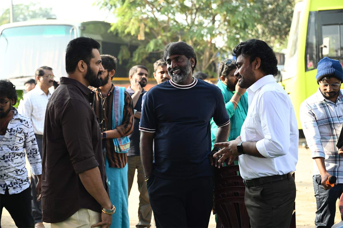 Maa Vande: Inside details of PM Modi biopic