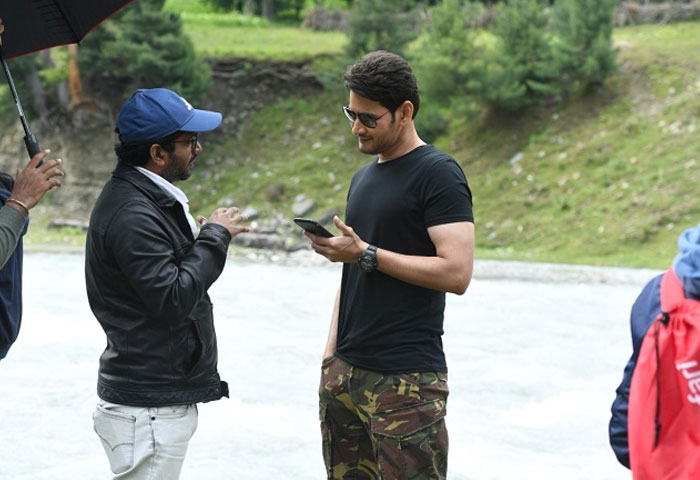 Mahesh Babu's New Pic from Sarileru Neekevvaru