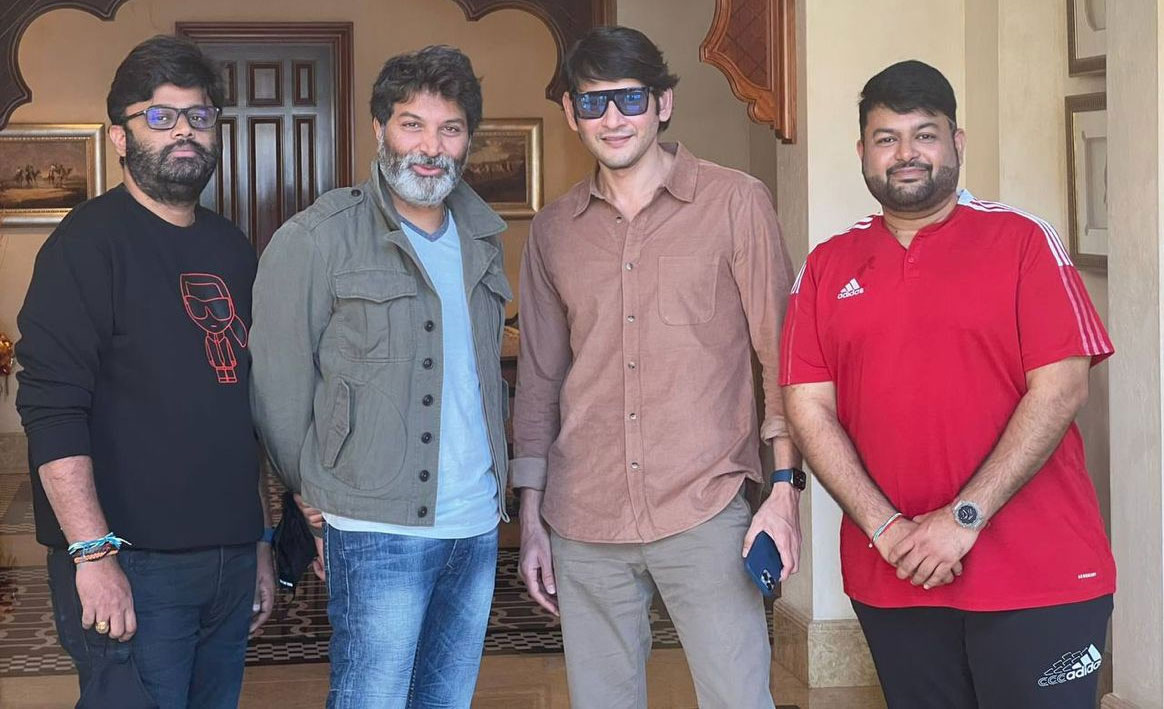 Mahesh-Trivikram's work and chill in Dubai