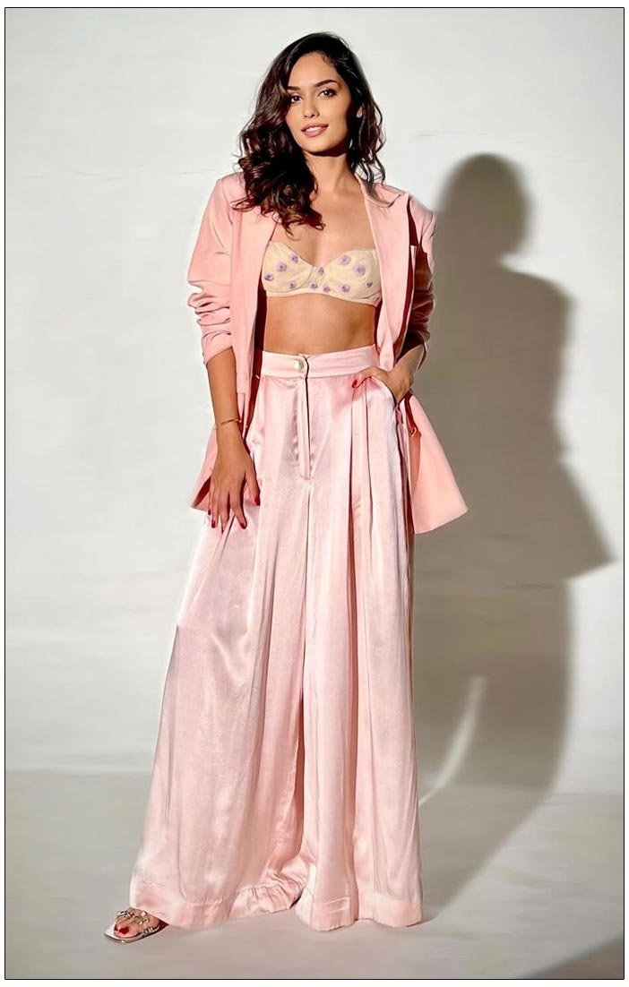 Manushi Chhillar Mesmerises With Her Curves