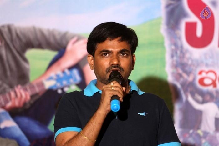 Maruthi Designs Hilarious Comedy Tracks In Babu Bangaram