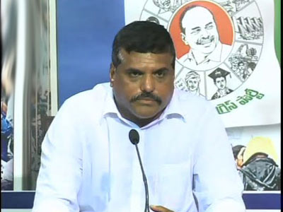 Mudragada hunger strike: YSRC flays government