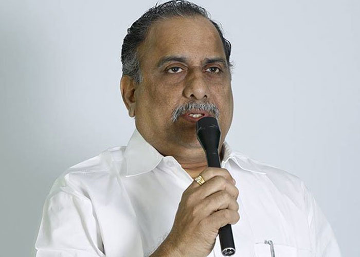 Mudragada Padmanabham to Join YCP on Ugadi?