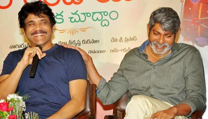 Nagarjuna, Jagapathi Babu - Raarandoy Veduka Chuddam 