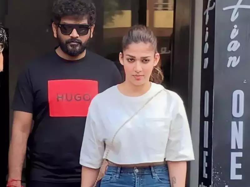 Nayanthara and Vignesh lands in Mumbai