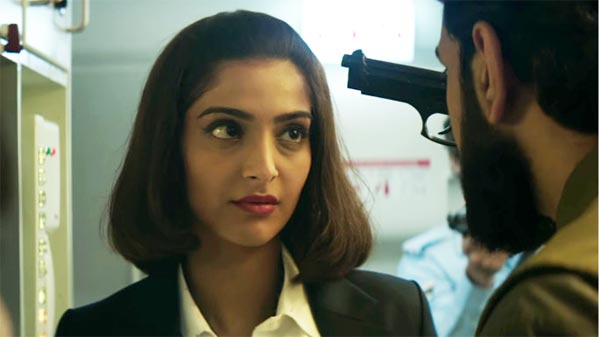 Neerja Gets Standing Ovation From Public