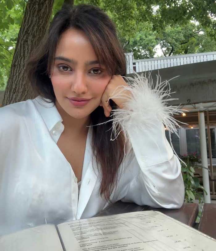 Neha Sharma Turns Director