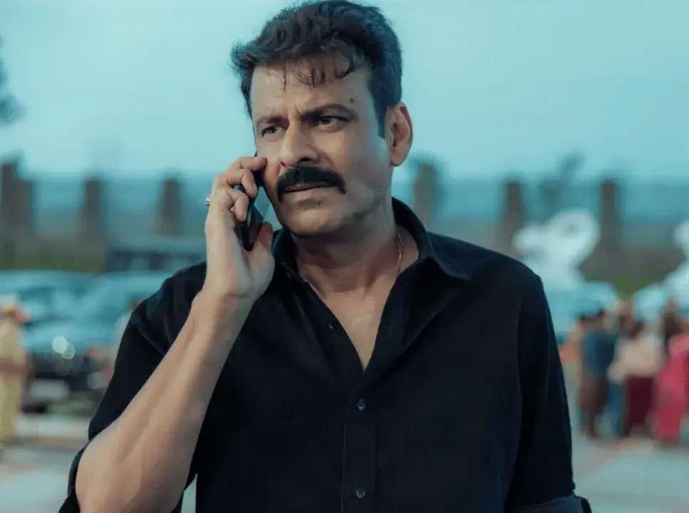 Netflix Ghooskhor Pandat Controversy