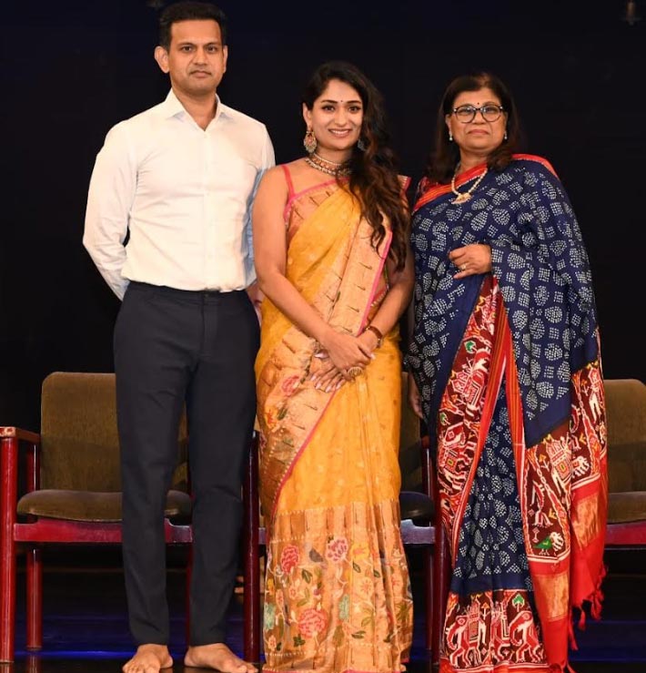 Nishrinkala Dance Academy (Sandhya Raju) presents