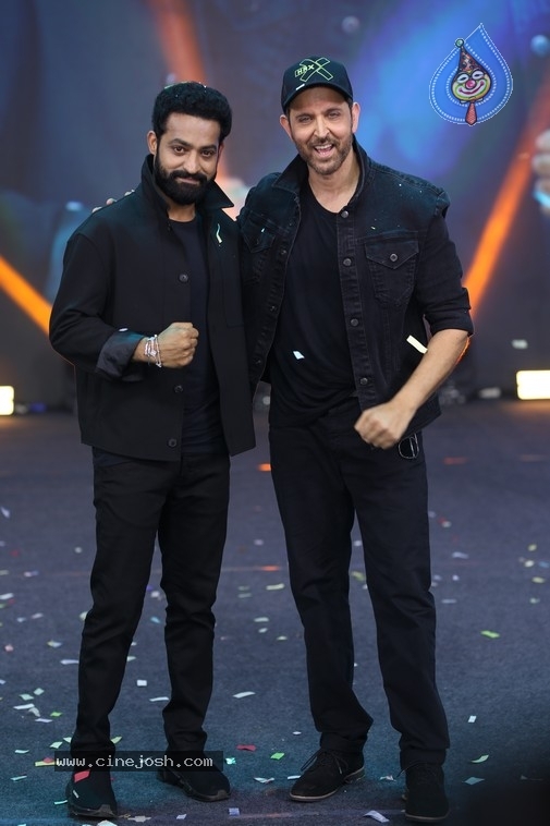 NTR And Hrithik 