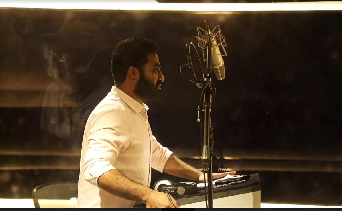 NTR dubs in Hindi in his own voice for the first time for S. S. Rajamouli's RRR