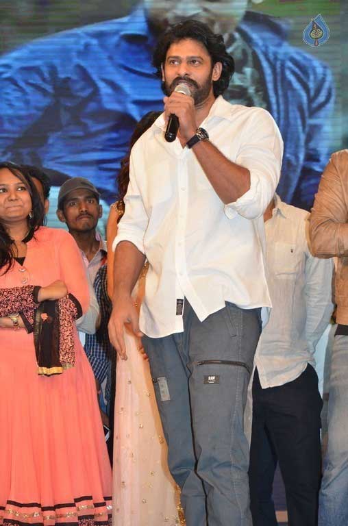 Pawan's Fans Indecent Behaviour Again!