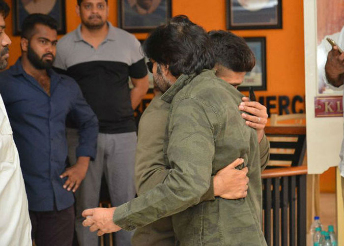 Pawan Kalyan and Allu Arjun's Rocking Pic