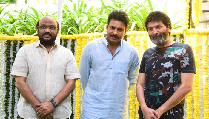 Pawan Kalyan and Trivikram's Film Hindi Version Sold out