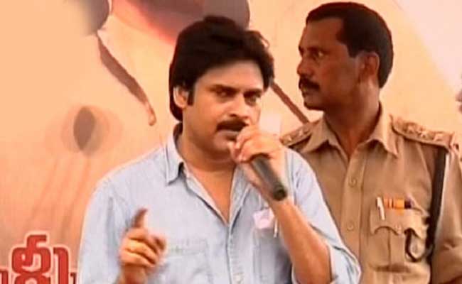 Pawan Kalyan at Penumaka to Support Farmers