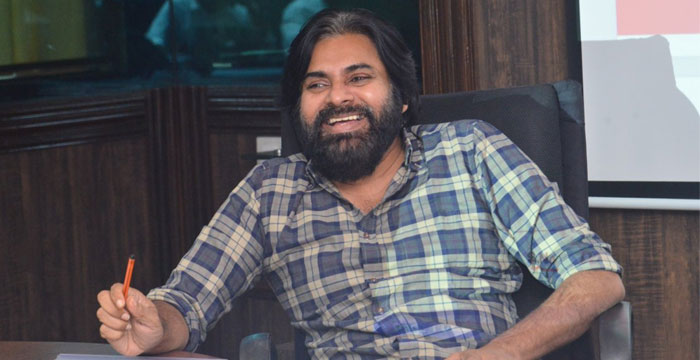 Pawan Kalyan Maybe Cornered by Yellow Media