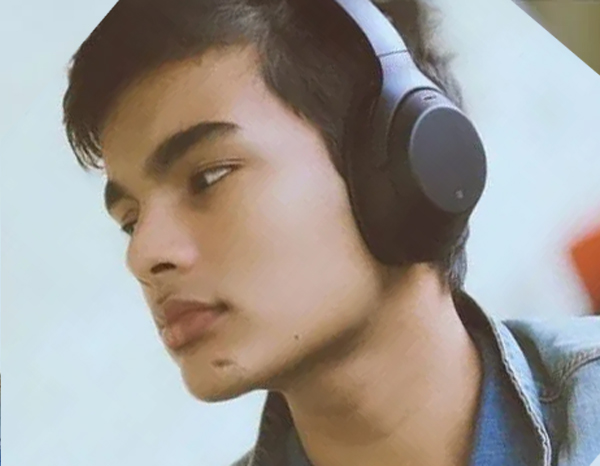 Pawan Kalyan 's son Akira favorite hero revealed