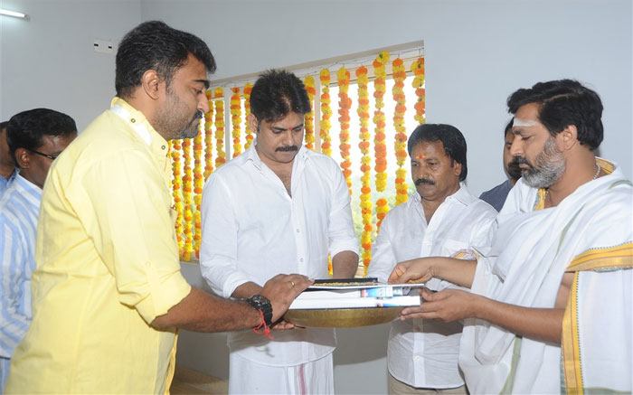 Pawan Kalyan Vedalam Remake Opening Photo