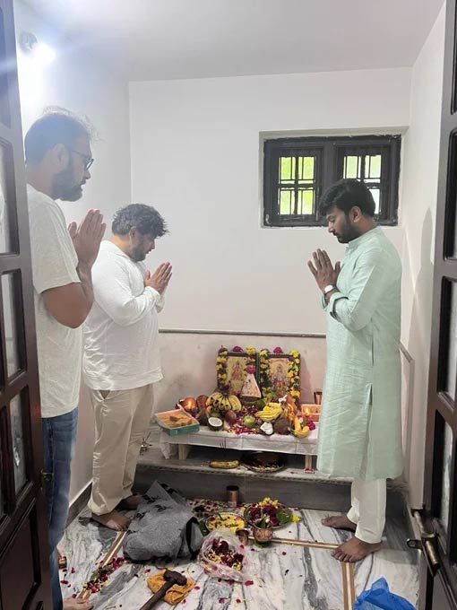 Pawan to kickstart his next with Surender Reddy