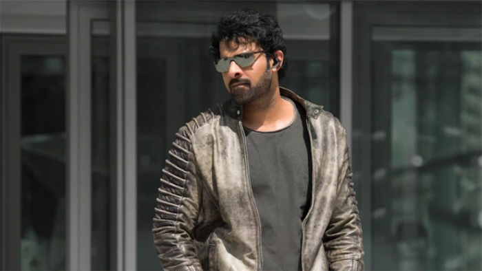 Prabhas Is A Thief In Saaho, Amor
