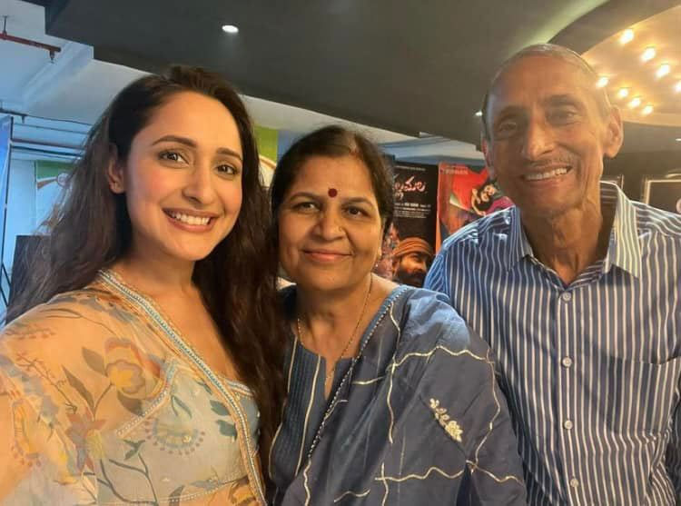 Pragya Jaiswal watches Akhanda with family