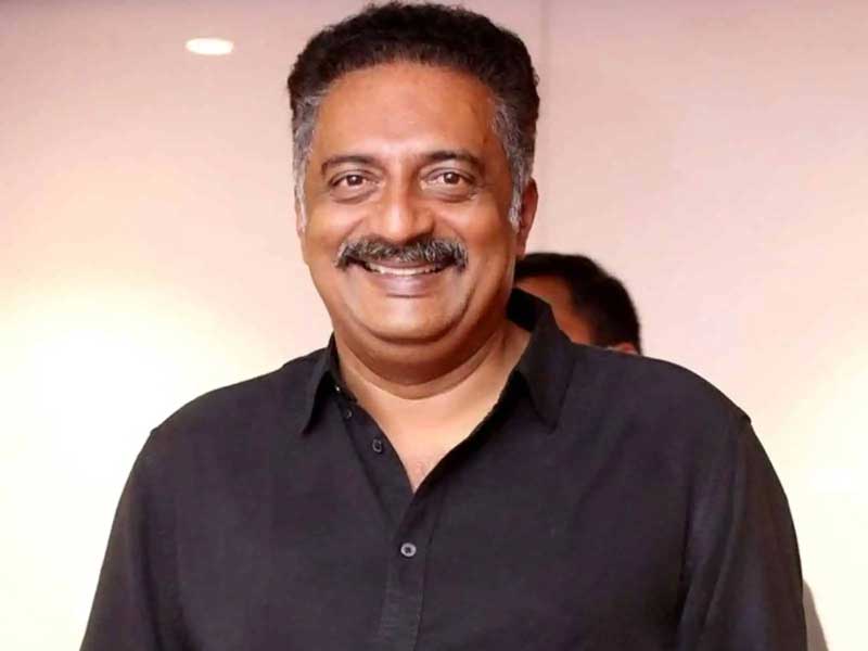 Prakash Raj takes a dig at Tollywood stars