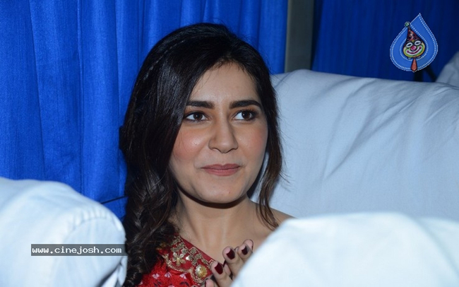 Raashi Khanna Promoting Venky Mama, Prati Roju Pandaage