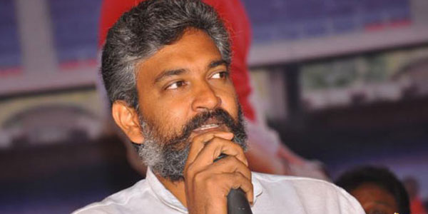 Rajamouli Heaps Praises on Dhruva Trailer