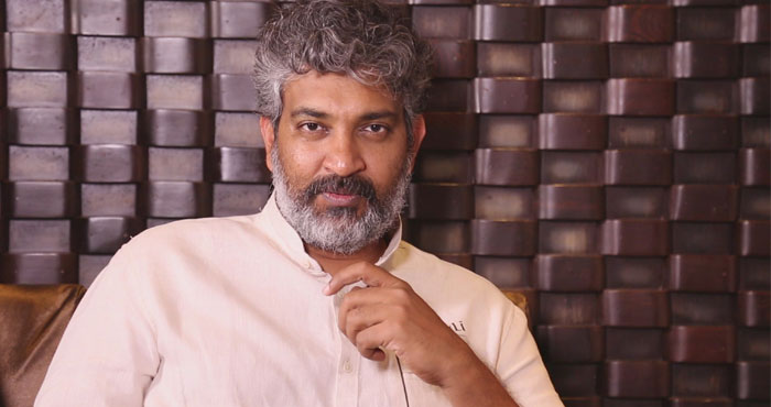 Rajamouli Not to Start Mahesh Film Till RRR Completion