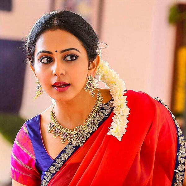 Rakul Preet Singh in Raarandoy Veduka Chuddam