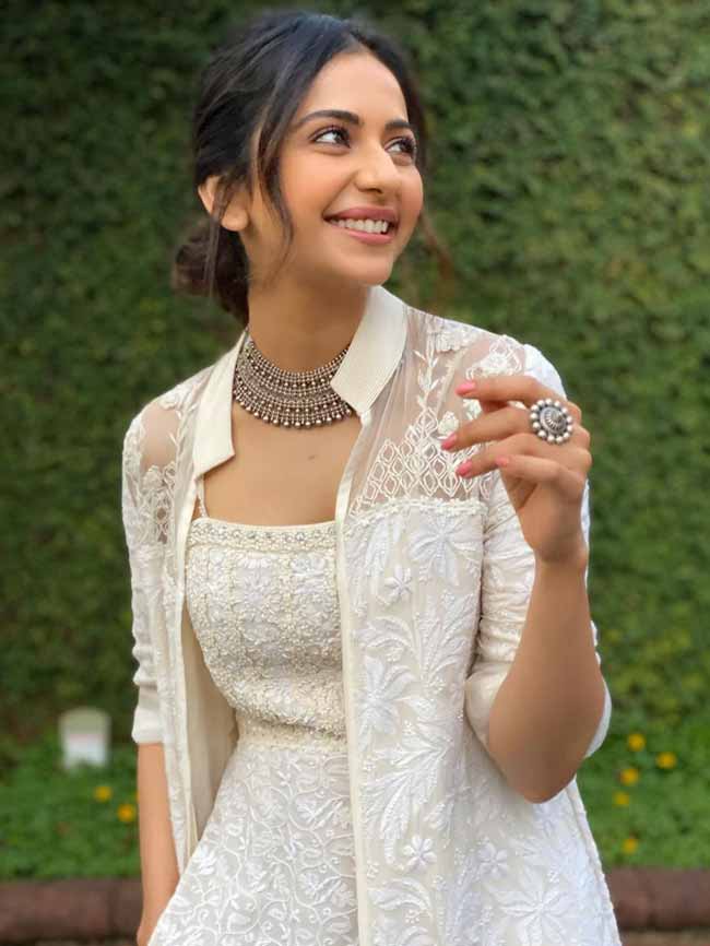 Rakul Preet Singh Sacks Manager, Joins Kwaan