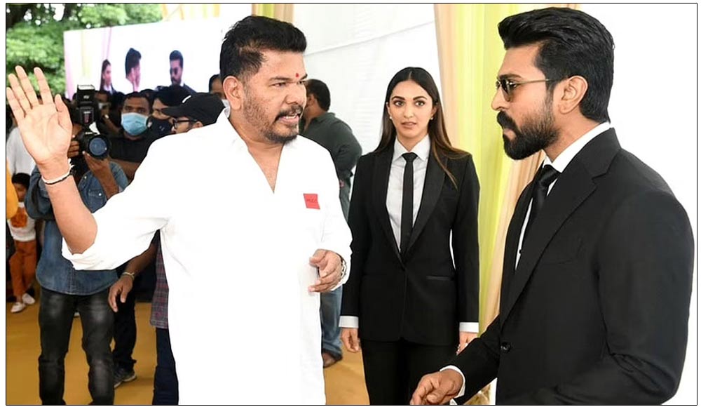 Ram Charan Deadline To Shankar Surprises All