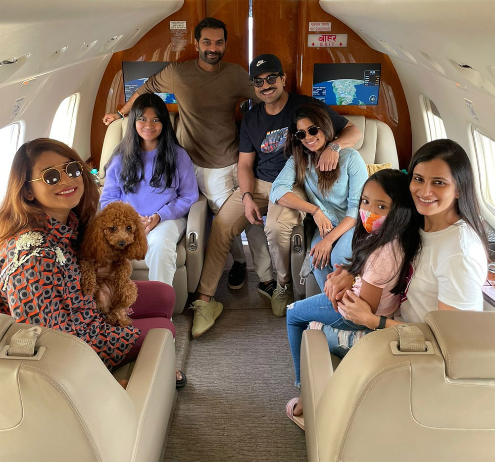 Ram Charan flies on vacation