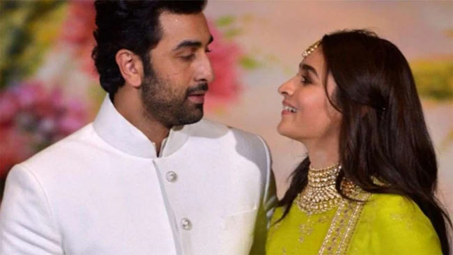 Ranbir Kapoor Alia Bhatt Engagement