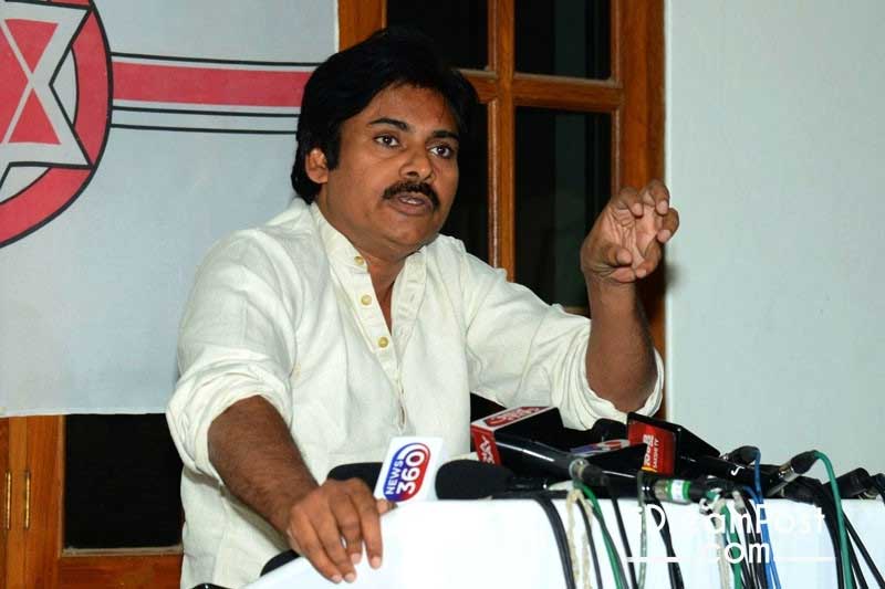 Reason for Pawan Kalyan's Hyderabad Arrival!