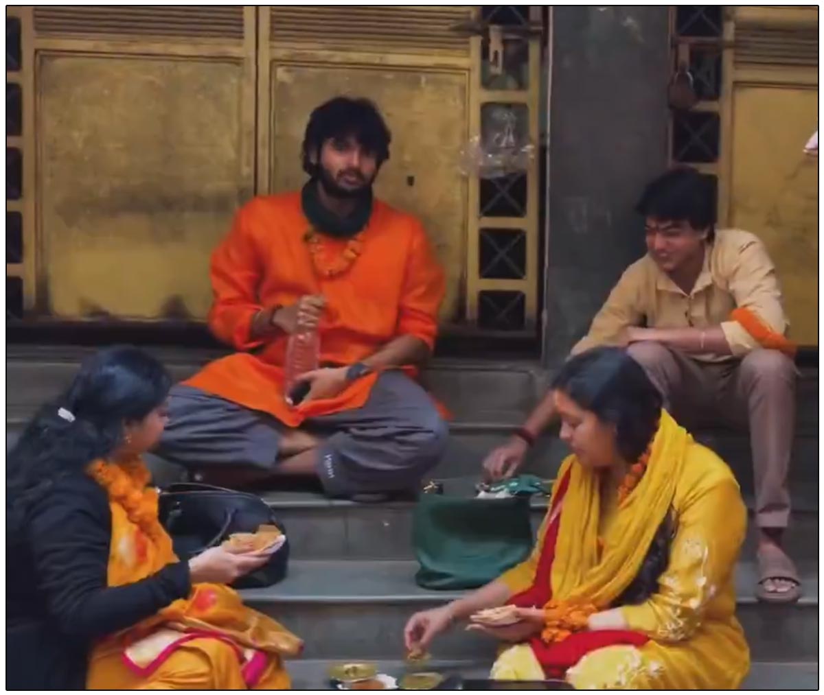 Renu Desai went to Kashi along with her children Akira Nandan and Aadya