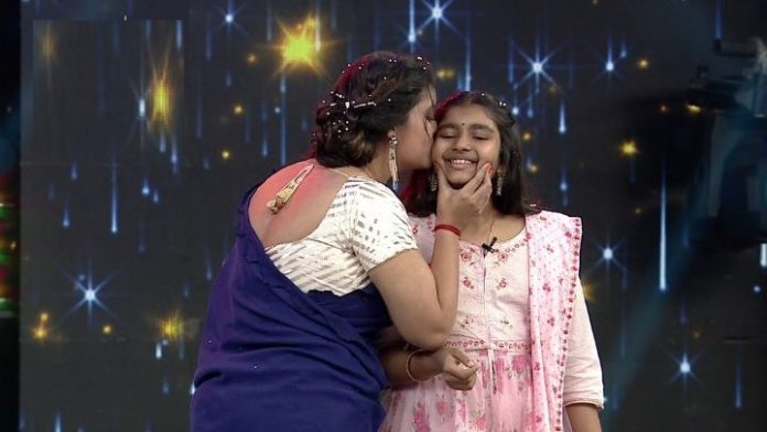 Renu Desai with Aadya