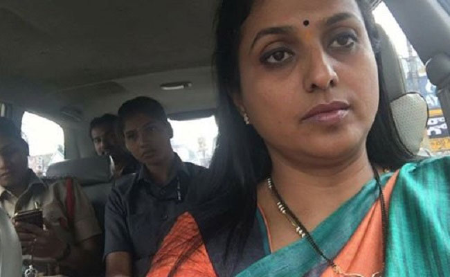 Roja Detained at Gannavaram Airport