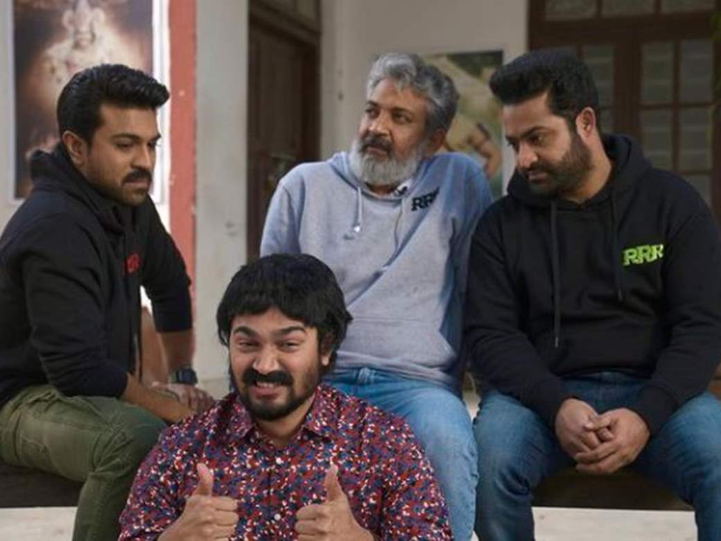 Rajamouli to power RRR in a funny manner Rajamouli to power RRR in a funny manner