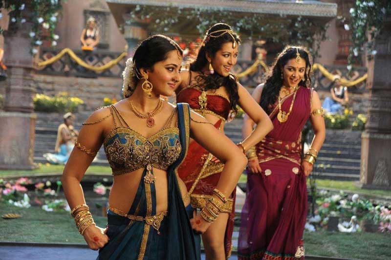 'Rudhramadevi' 4 Days Collections