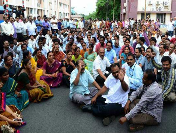 Sad! No Salaries for AP Employees This Month Too