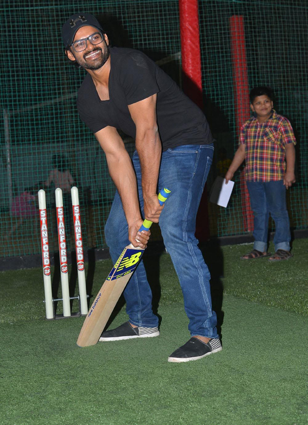Sai Dharam Tej, Maruthi Play Cricket