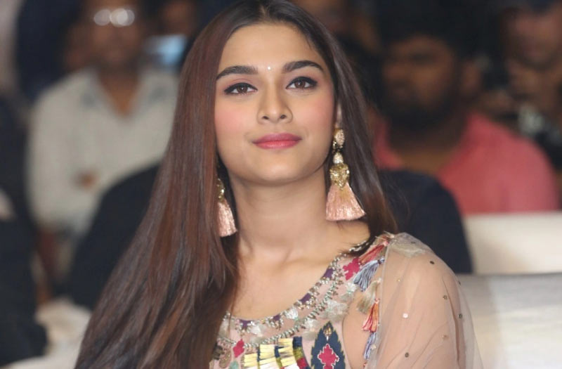 Saiee Manjrekar